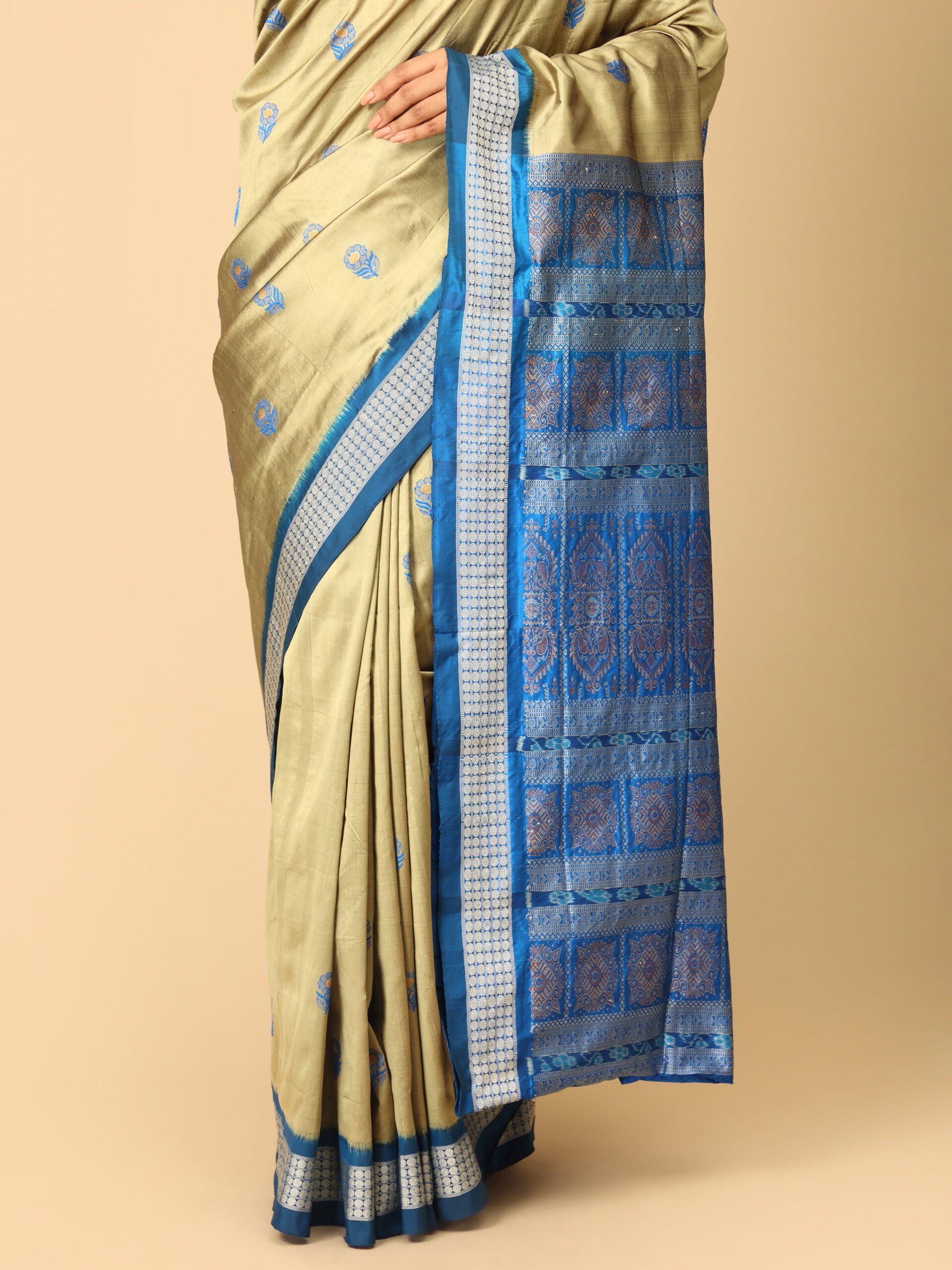 Gold and Blue Sambalpuri Silk Saree - Image 5