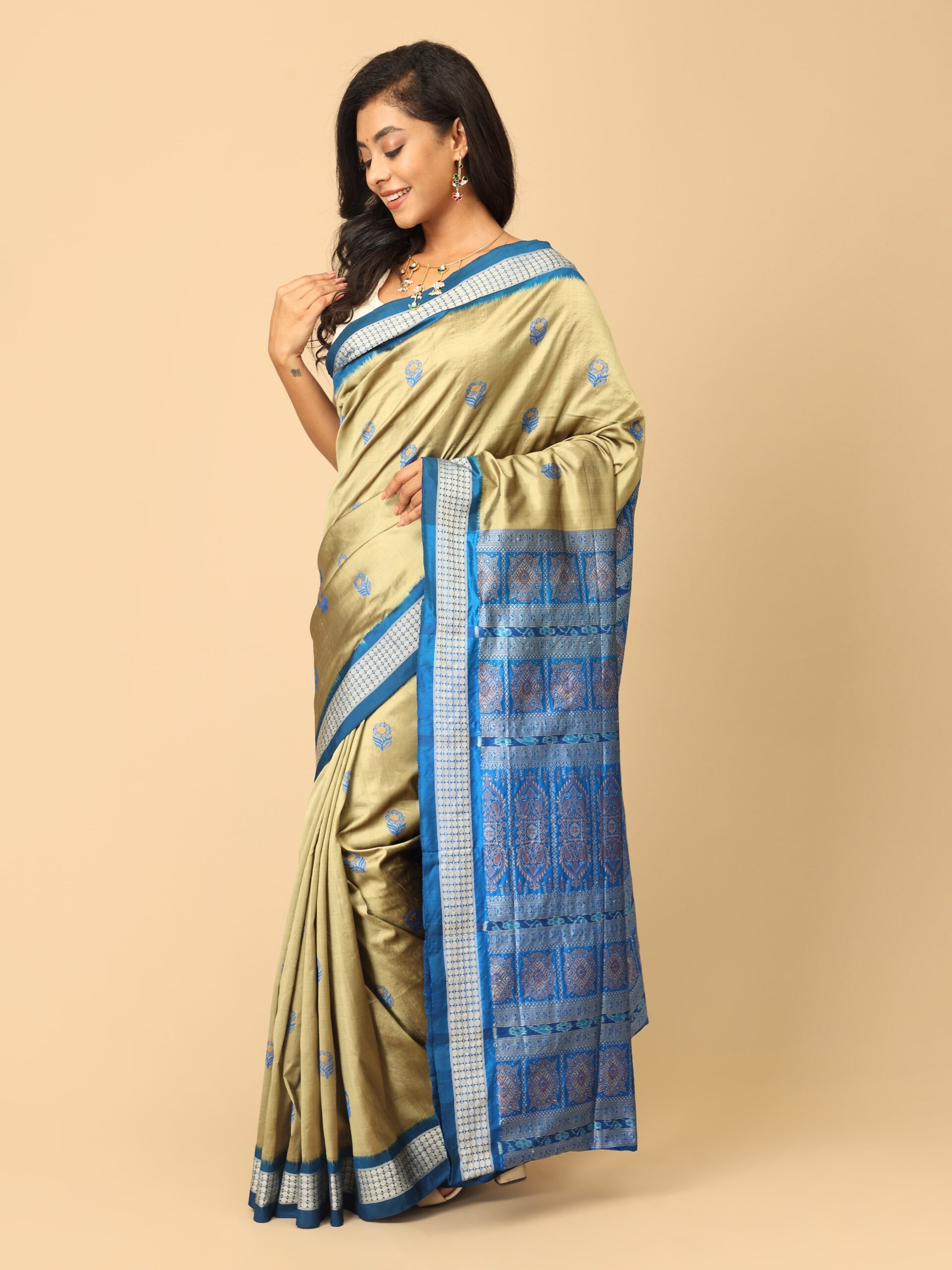 Gold and Blue Sambalpuri Silk Saree - Image 4