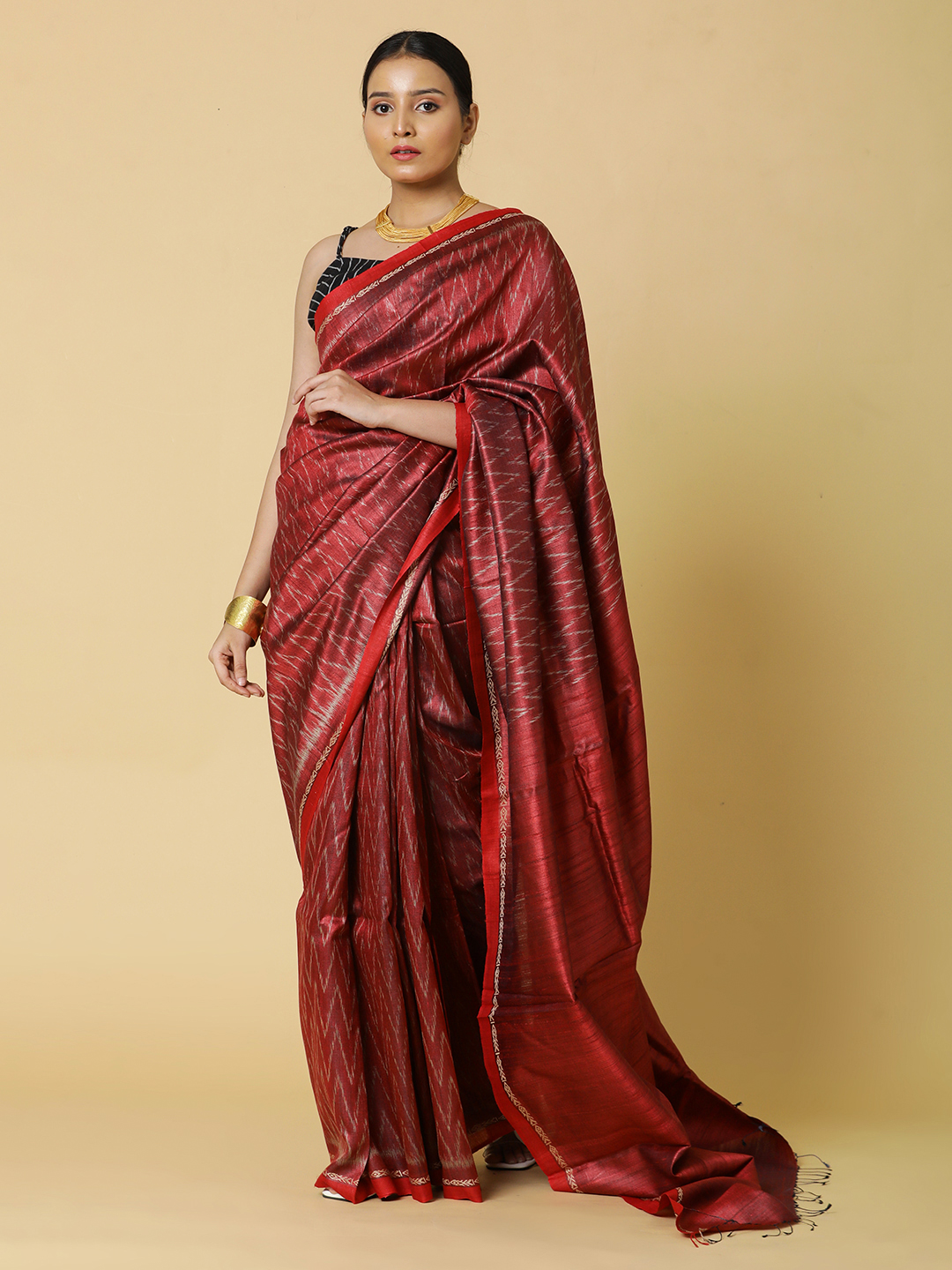 Red Double Ikat Saree with Fish Motif - Image 4