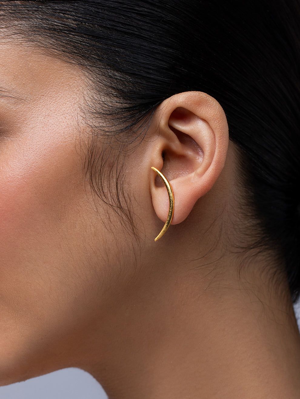 Ethnic Andaz Arch earrings gold