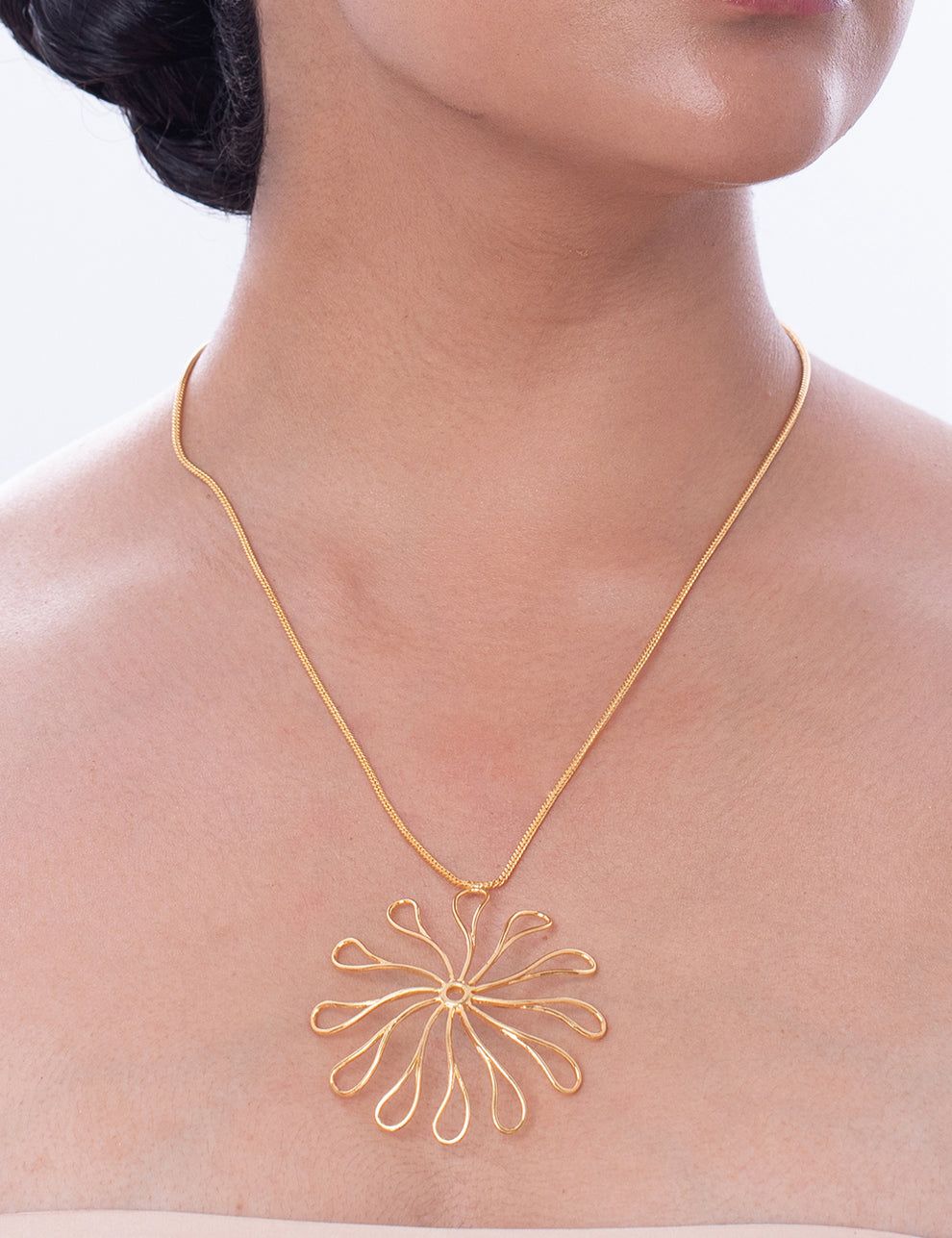 Ethnic andaz Blooming flower Necklace
